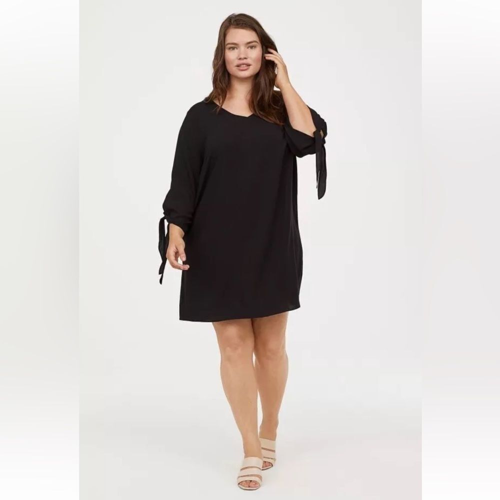 CECE Black 3/4 Sleeve Tie Cuffs Essential Classic Shift Knee Dress Size 4